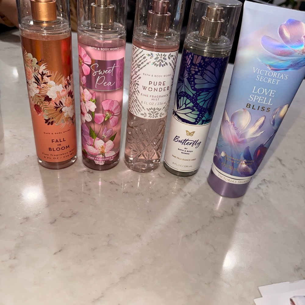 Victoria's Secret Love Spell Bliss Body Wash - Purple and Blue